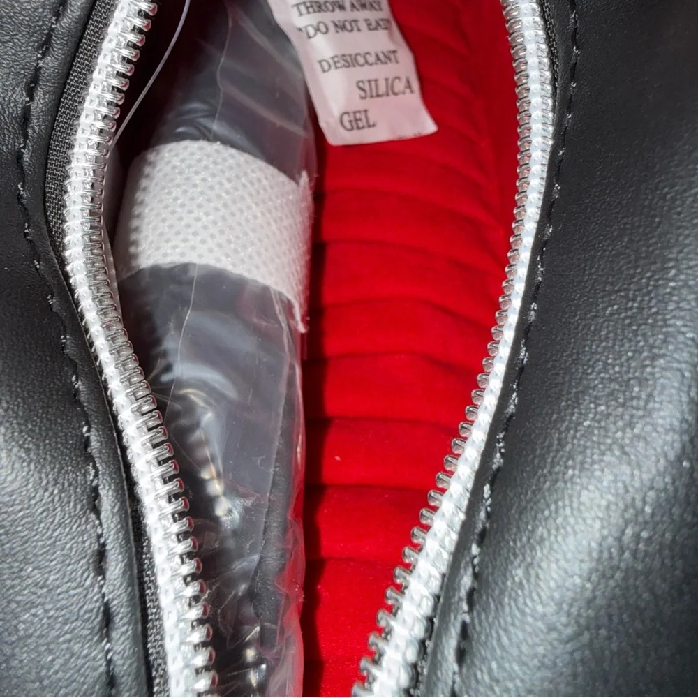 Gothic Coffin Crossbody - Picture 5 of 6